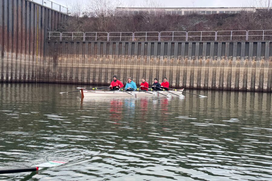 Das Jugendboot im Yachthafen.