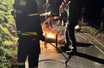 Das alte Seil wird geschnitten