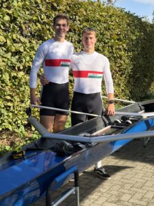 Julien und Tobias am Boot / Foto: Stefan Kunz